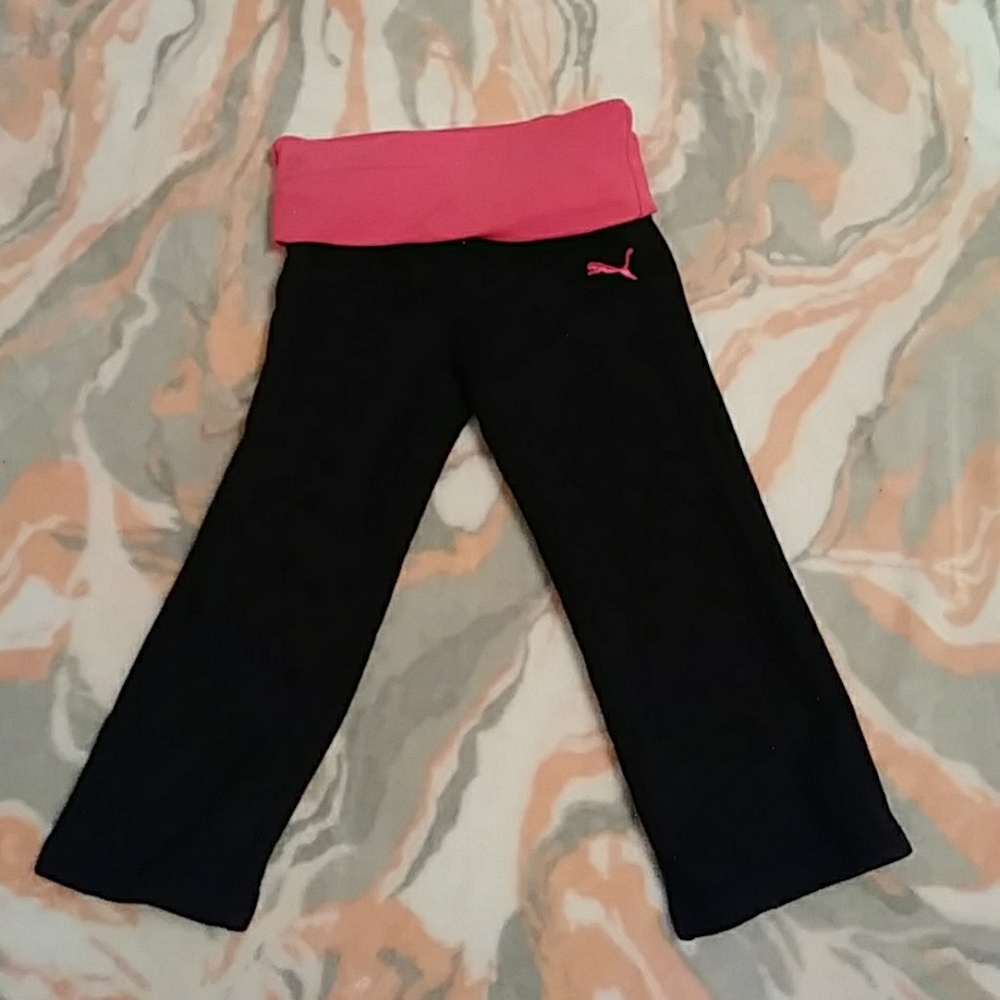 🚫 SOLD...Puma pants